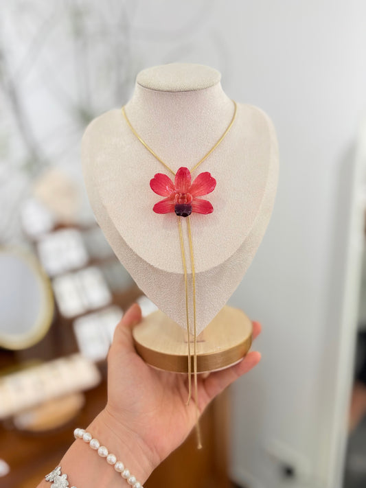 Kleine Rote Orchideen Kette