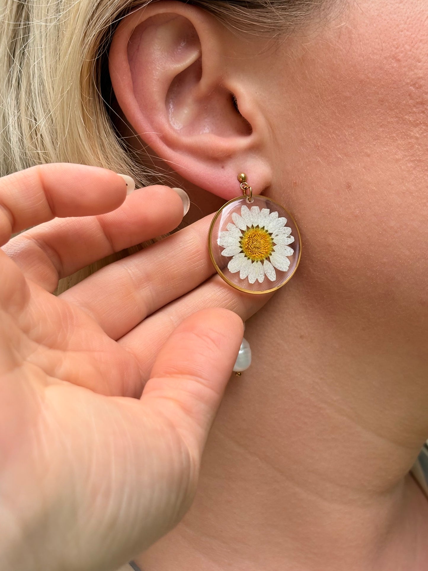Margeriten Perlen Ohrringe
