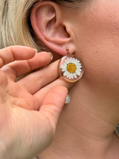 Margeriten Perlen Ohrringe