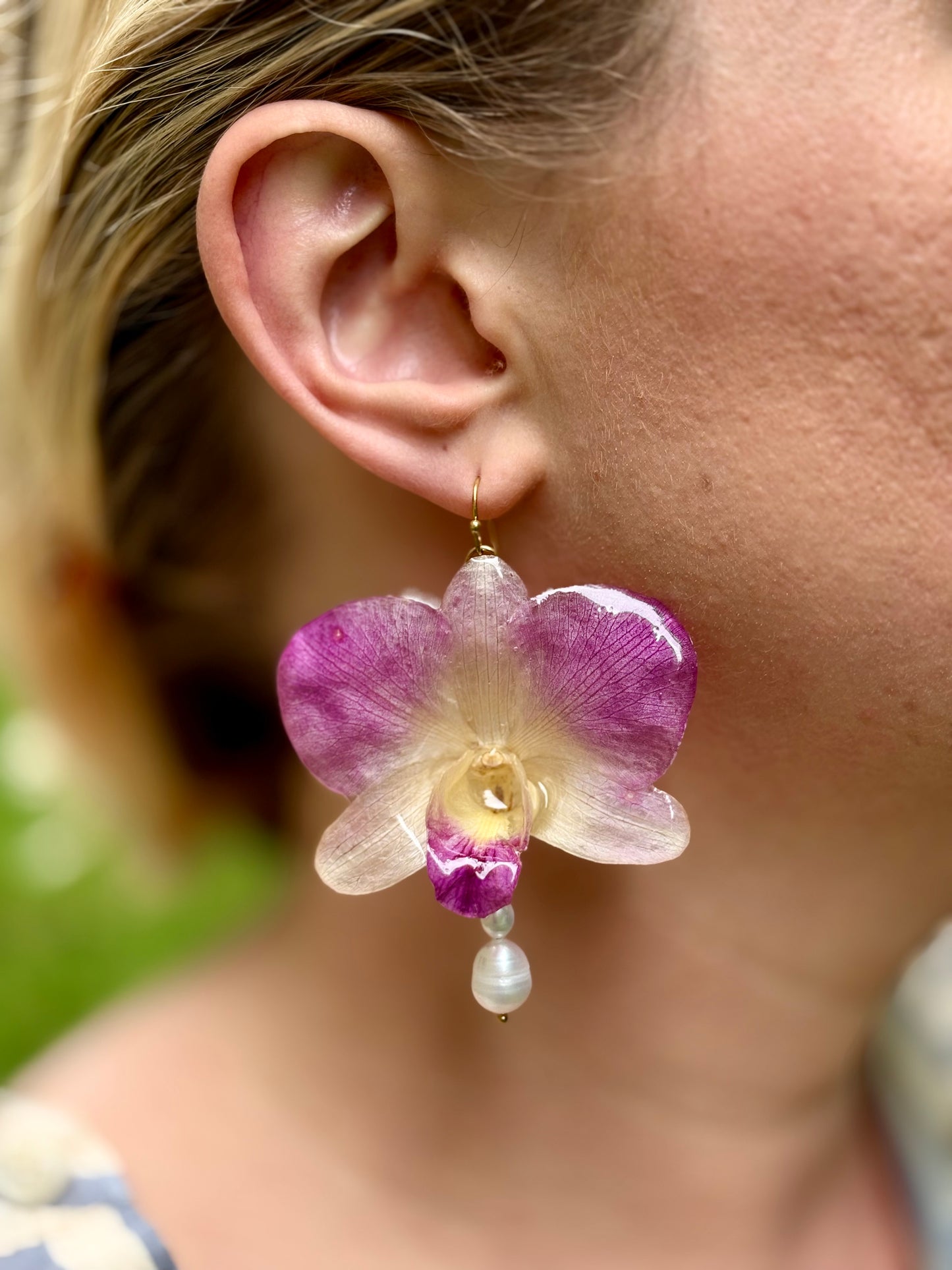 Lila Orchideen Perlen Ohrringe