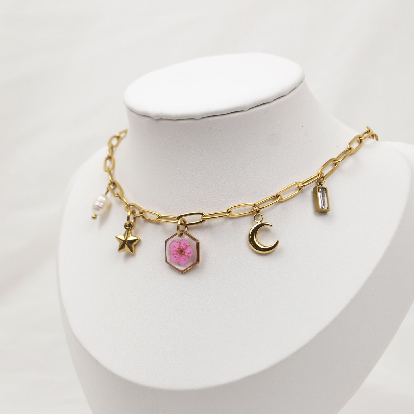 Universe Charm Kette